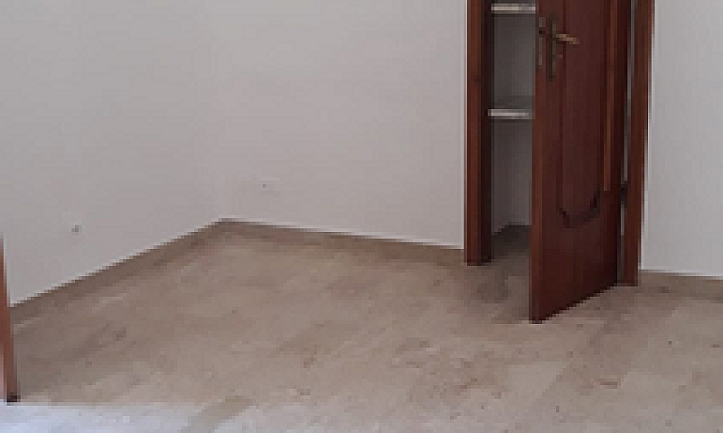 Appartamento Di 90 M...