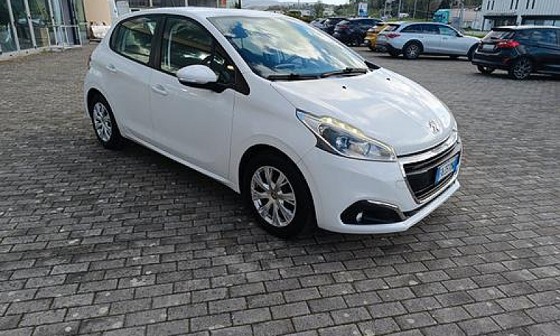 Peugeot 208 1.2 5 Po...