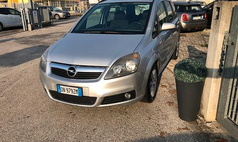 Opel Zafira 1.9 Cdti...