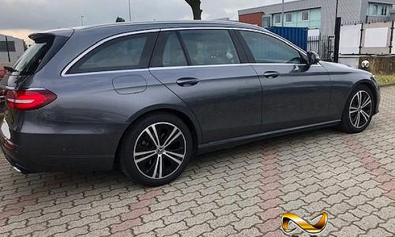 Mercedes-Benz E 200 ...
