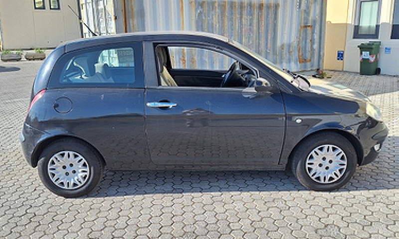 Lancia Ypsilon 1.3 M...