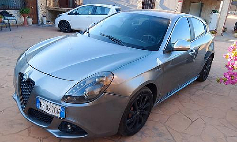 Alfa Romeo Giulietta...