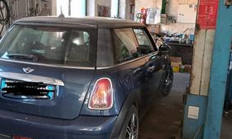 Mini Cooper 1.6...