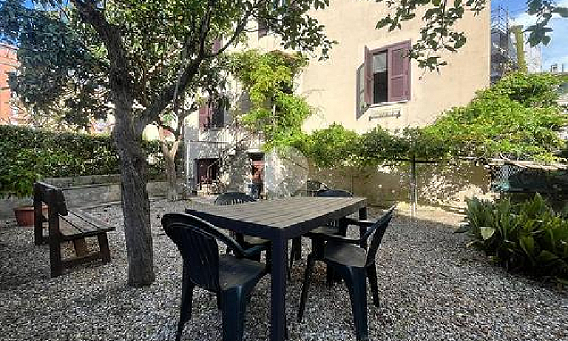 4 Locali A Viterbo...
