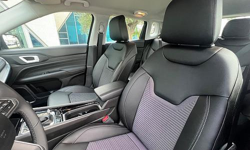 Jeep Compass 1.3 131...