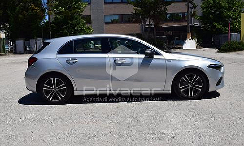 Mercedes A 180 D Aut...