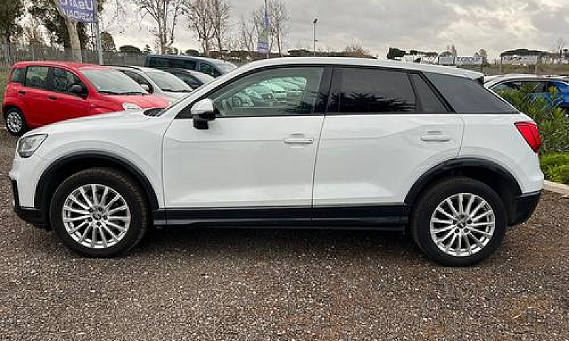 Audi Q2 30 Tfsi S Tr...