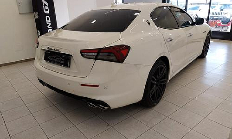 Maserati Ghibli V6 D...