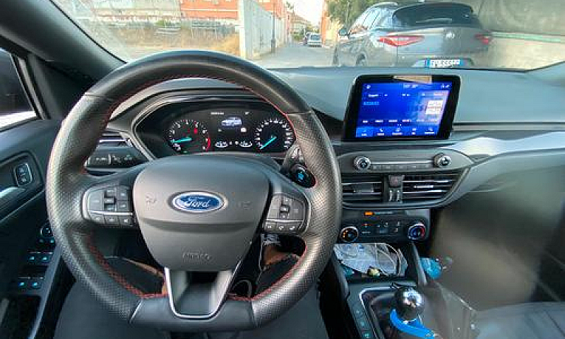 Ford Focus St Line 1...