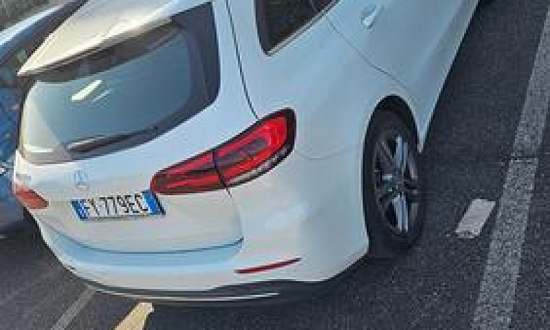 Mercedes-Benz B 200 ...