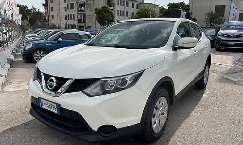 Nissan Qashqai 1.5 D...