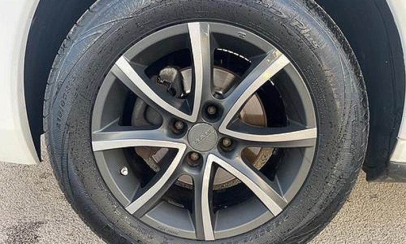 Peugeot 3008 1.6 Hdi...