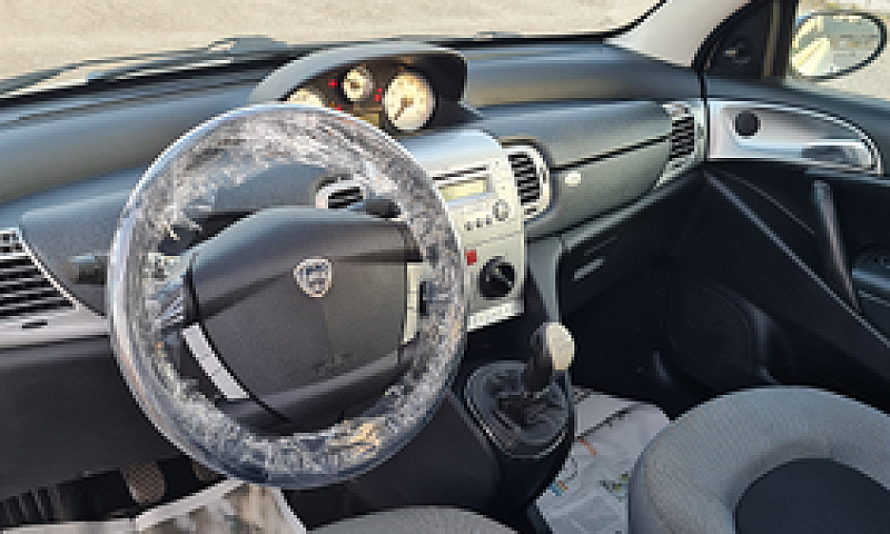 Lancia Y 1.3Cc Multi...