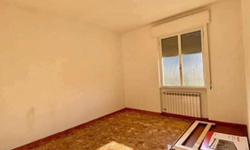 Genova Prato 7 Vani ...