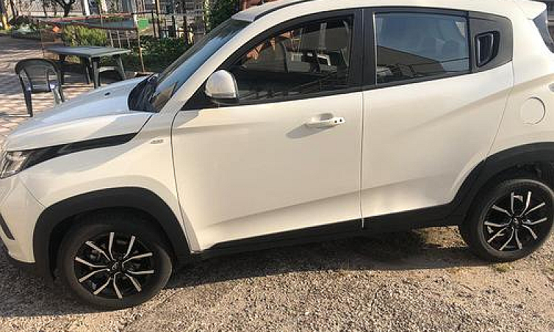 Mahindra Kuv 100 1.2...