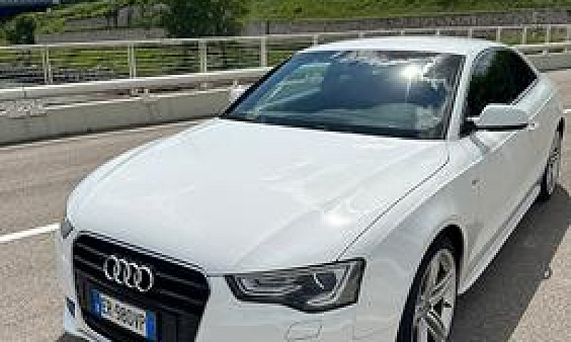 Audi A5 Coupe...