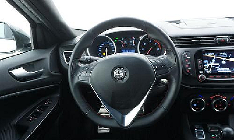 Alfa Romeo Giulietta...