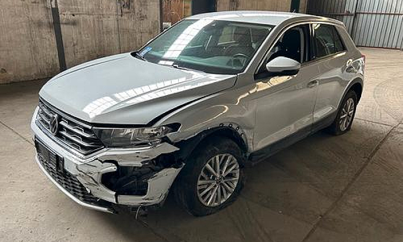 Volkswagen T-Roc 1.6...