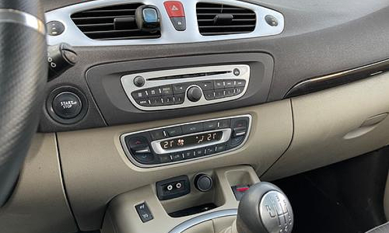 Renault Scenic X-Mod...