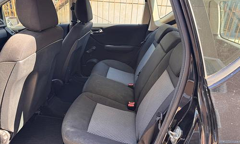 Mercedes-Benz A 180 ...