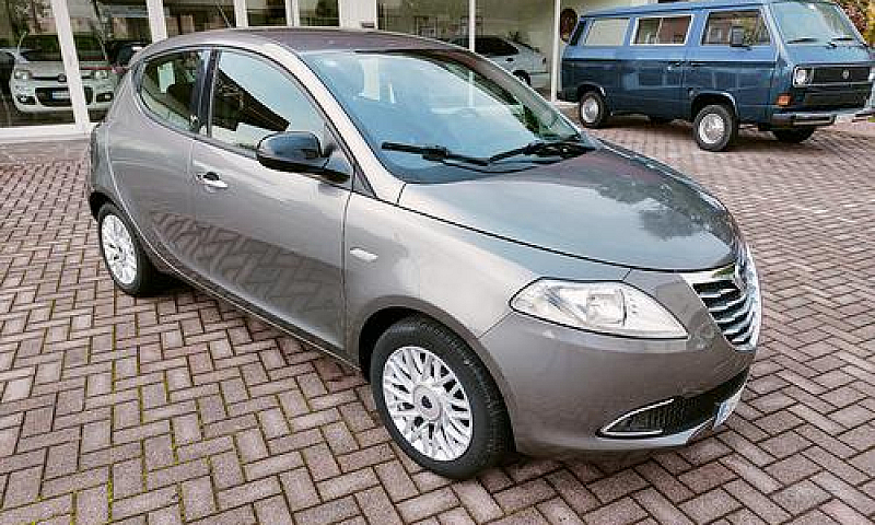 Lancia Ypsilon 1.2 G...