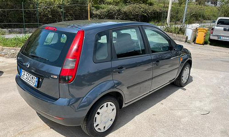 Ford Fiesta 1.4 Tdci...