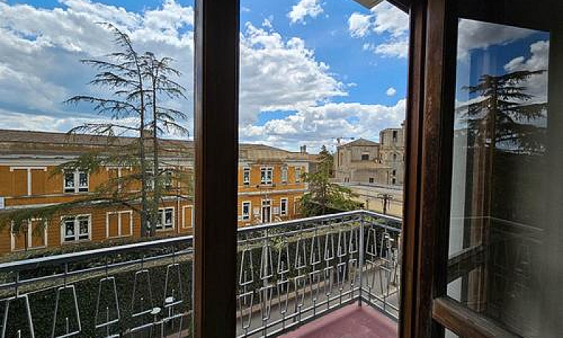 Appartamento In Cent...