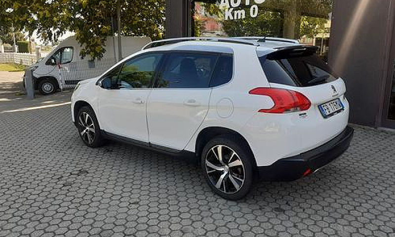 Peugeot 2008 Bluehdi...