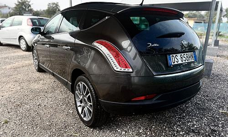 Lancia Delta 1.4 T-J...