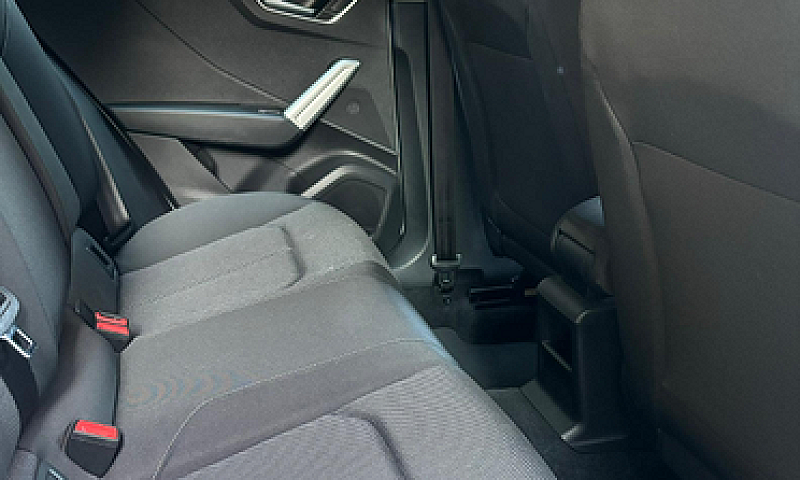 Audi Q2 35 Tfsi...
