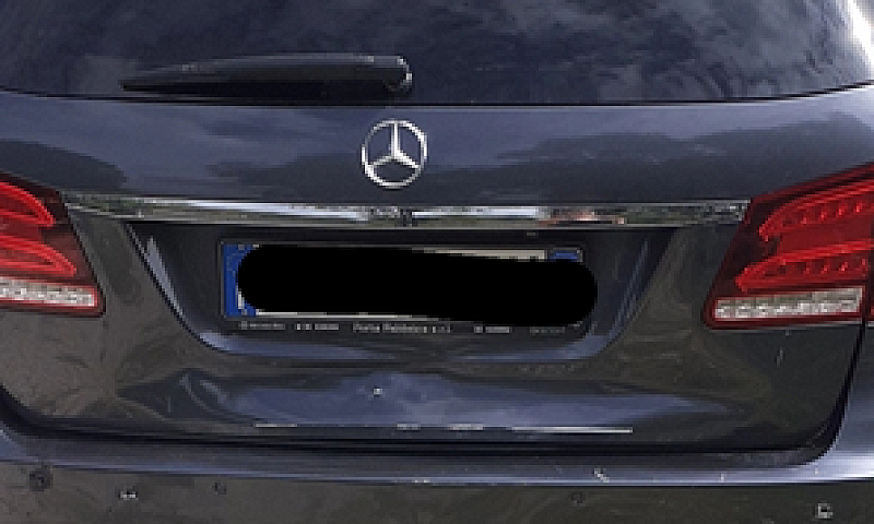 Marcedes Benz...