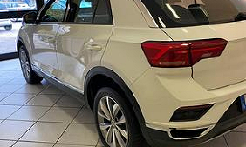 Volkswagen T-Roc 1.6...