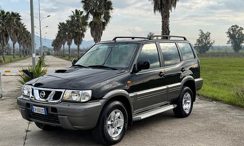 Nissan Terrano Ii Su...