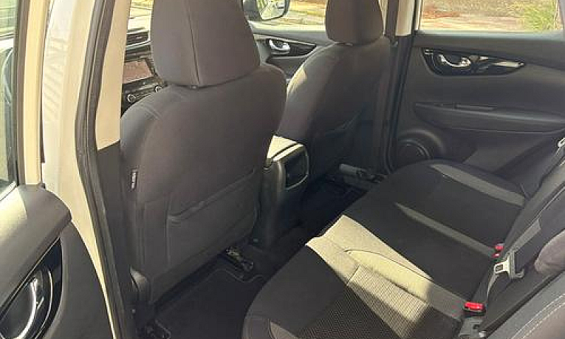 Nissan Qashqai 1.5 D...