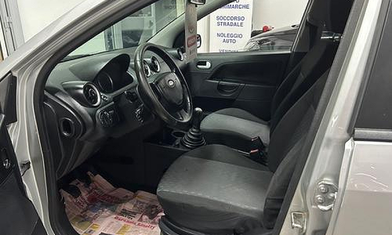 Ford Fiesta 1.4 Tdci...