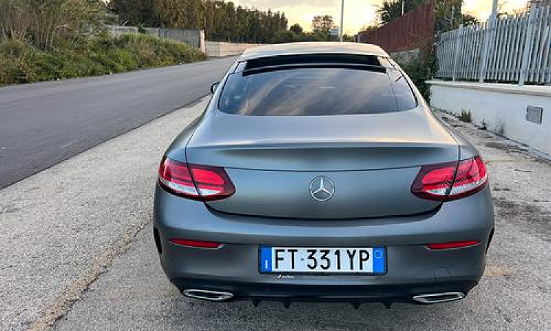 Mercedes C Coupé 220...