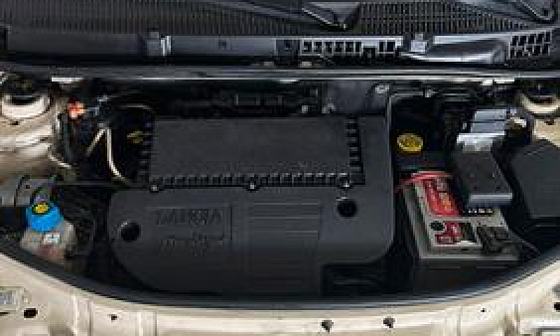 Lancia Y...
