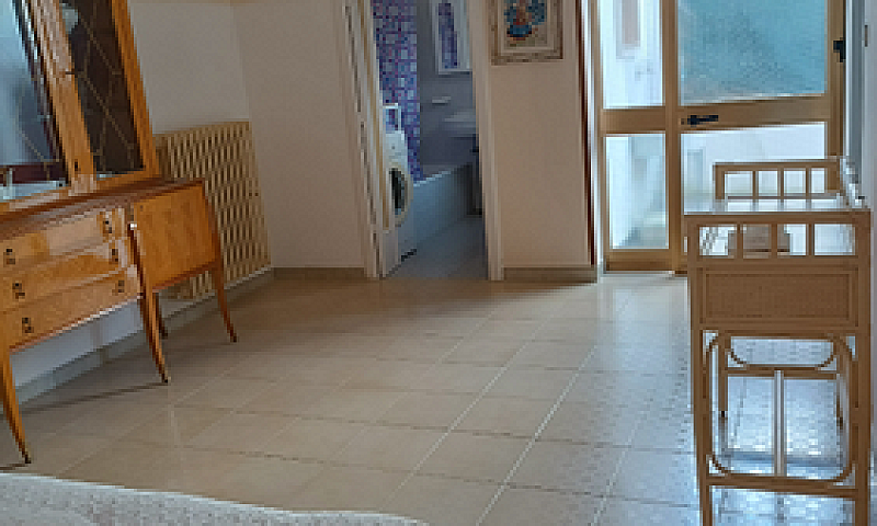 Appartamento In Vend...