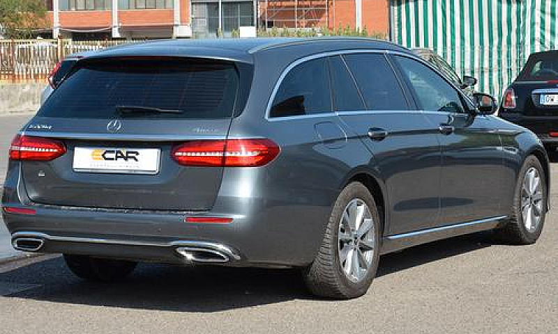 Mercedes-Benz E 220 ...