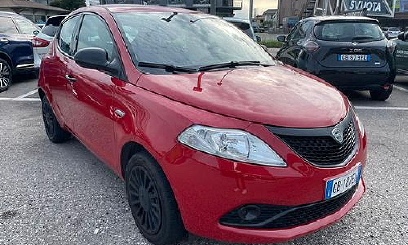 Lancia Ypsilon 1.0 F...