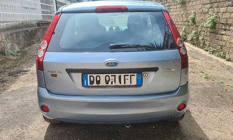 Ford Fiesta 1.4 Tdci...
