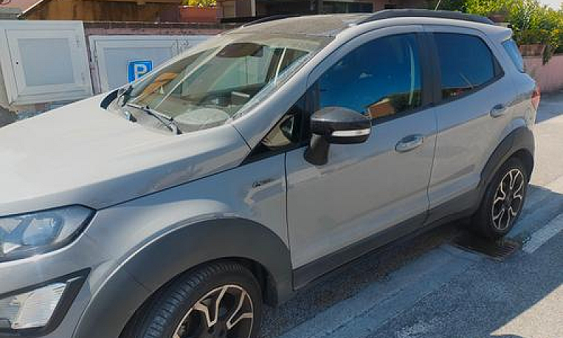 Ford Ecosport Active...