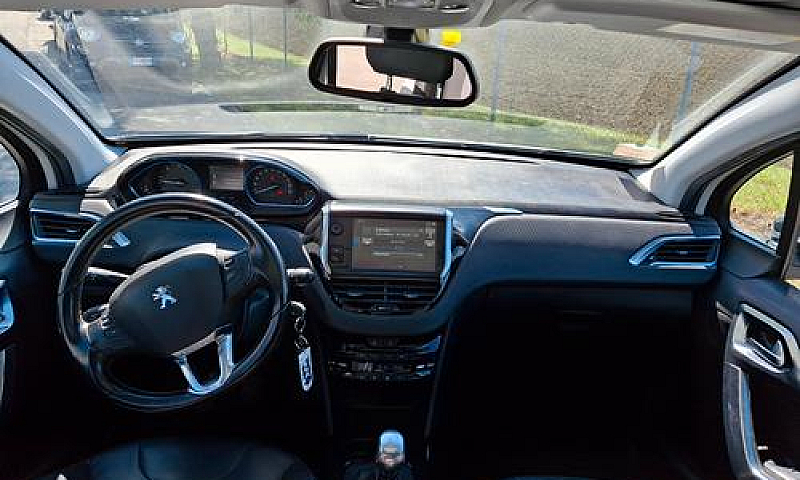 Peugeot 2008 Bluehdi...