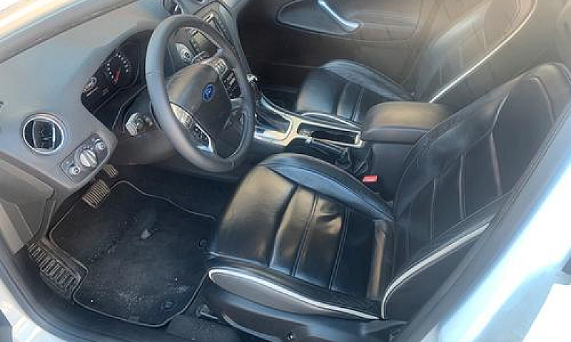 Mondeo Ford...