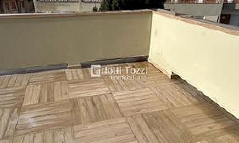Rif.03643| Attico Gr...