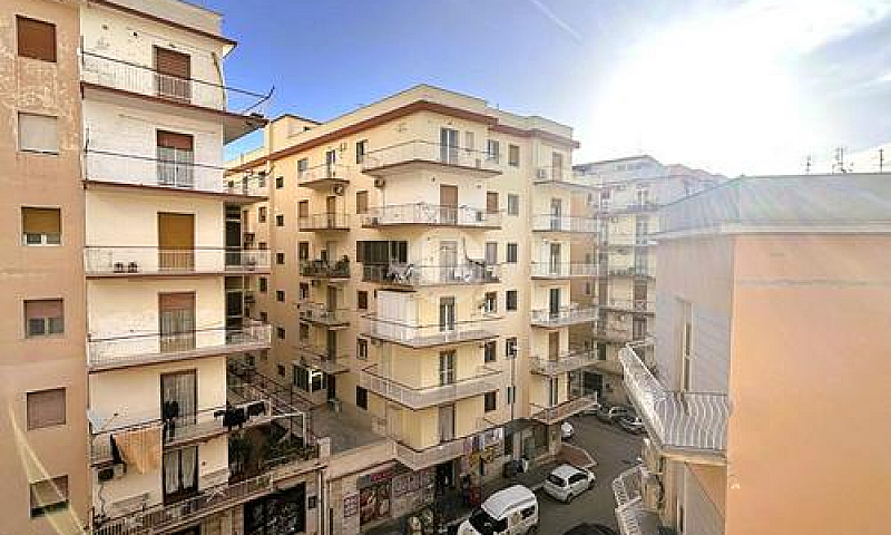 5 Locali A Manfredon...