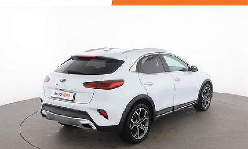 Kia Xceed Lz44246...