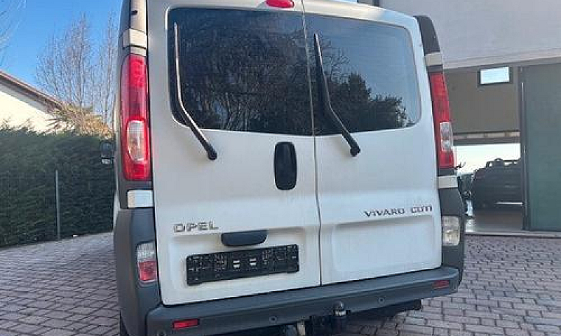 Opel Vivaro 29 2.0 C...