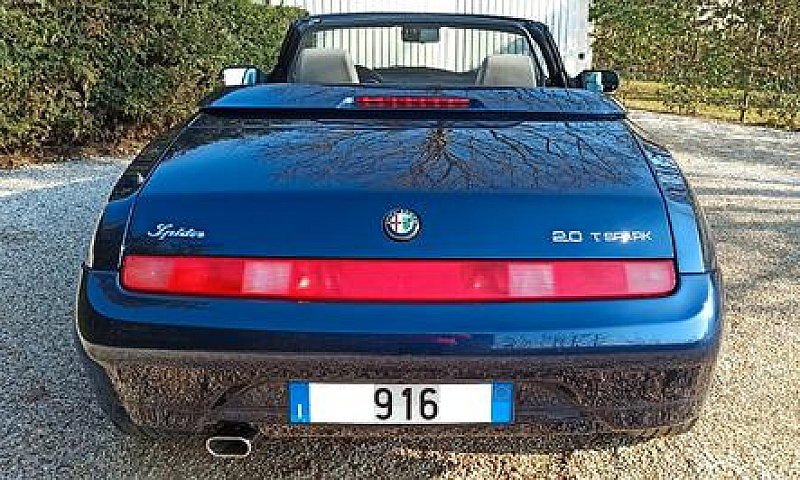 Alfa Romeo Spider - ...