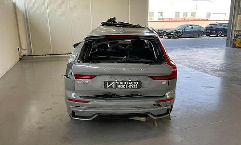 Volvo Xc60 T6 Plug-I...